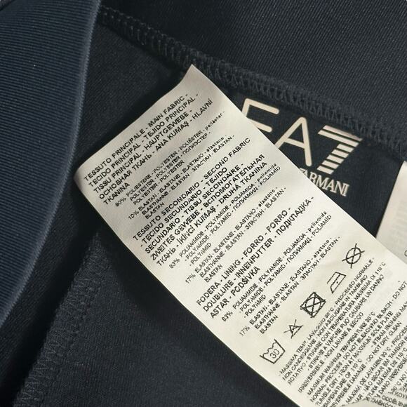 EA7 Emporio Armani Women's Athletic Shorts Size M - Picture 5 of 5